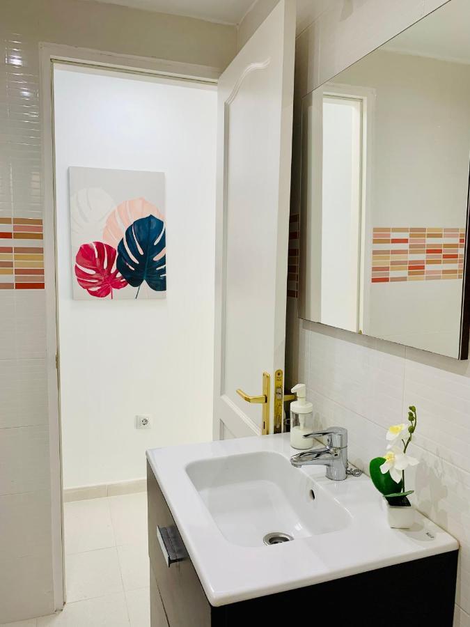 Marina Apartment Tias Bagian luar foto