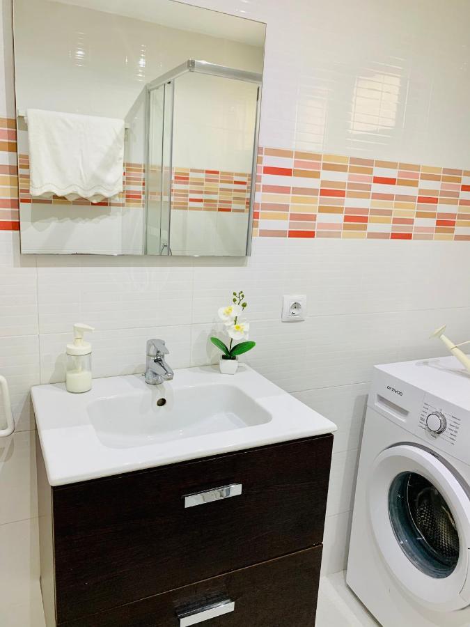 Marina Apartment Tias Bagian luar foto